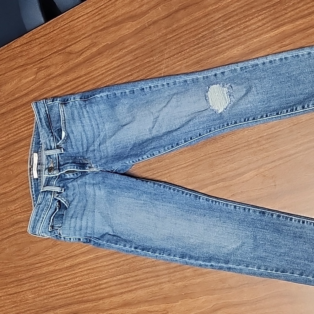 Levis 711 skinny jeans size 27